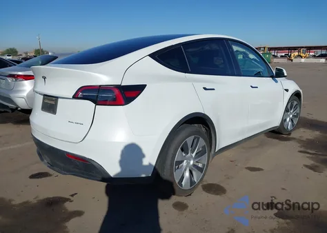 2023 Tesla Model Y Awd/Long Range Dual Motor All-Wheel Drive from USA, damaged, VIN 7SAYGDEE1PF814375